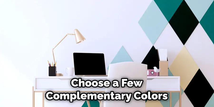 Choose a Few Complementary Colors