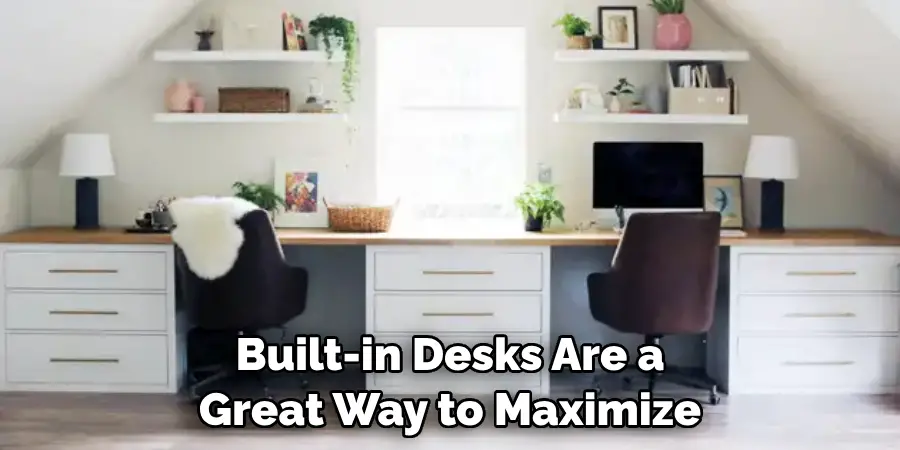 Built-in Desks Are a Great Way to Maximize