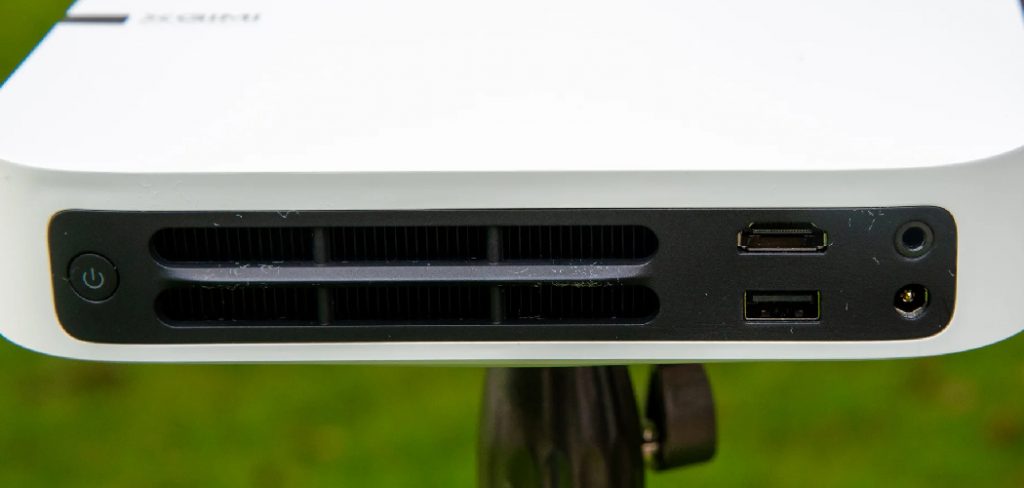 How to Connect a Projector to TV